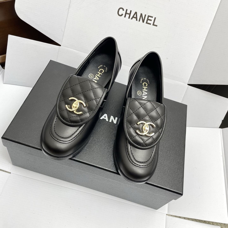 Ch**el loafers